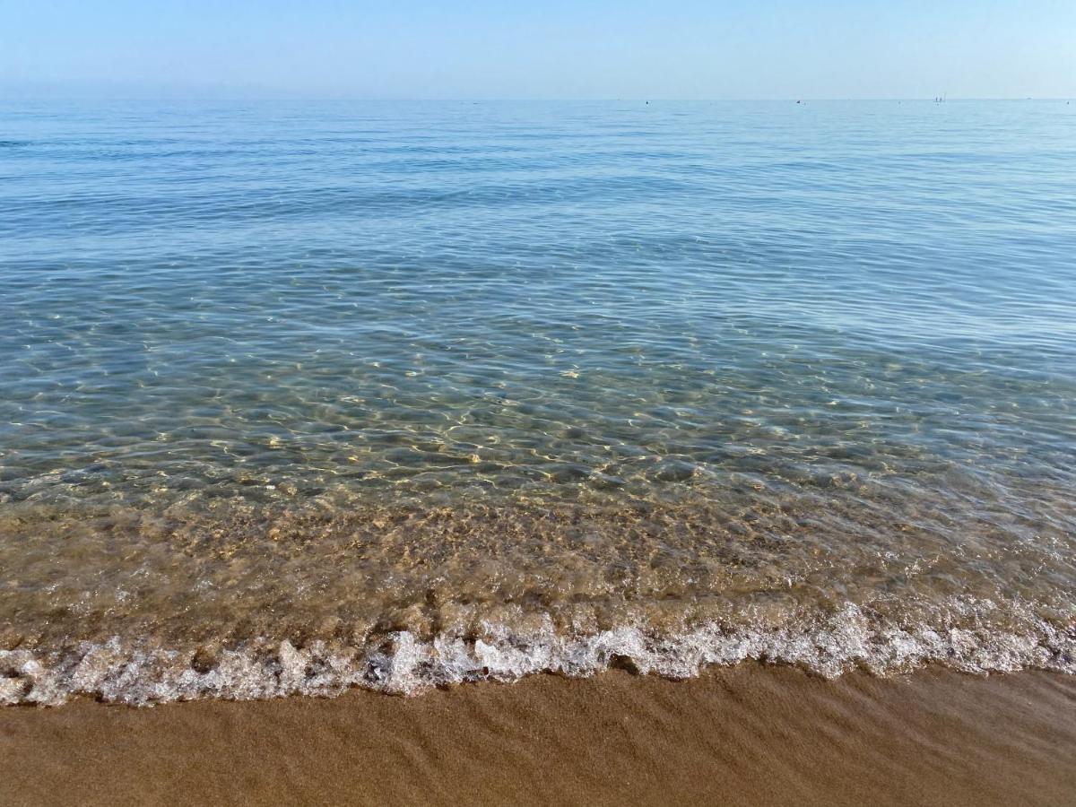 Primera línea de playa Dénia Exterior foto